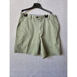 Orvis Mens Shorts Grayish Green Size 36 Outdoor Hiking Casual Chino 9" Inseam